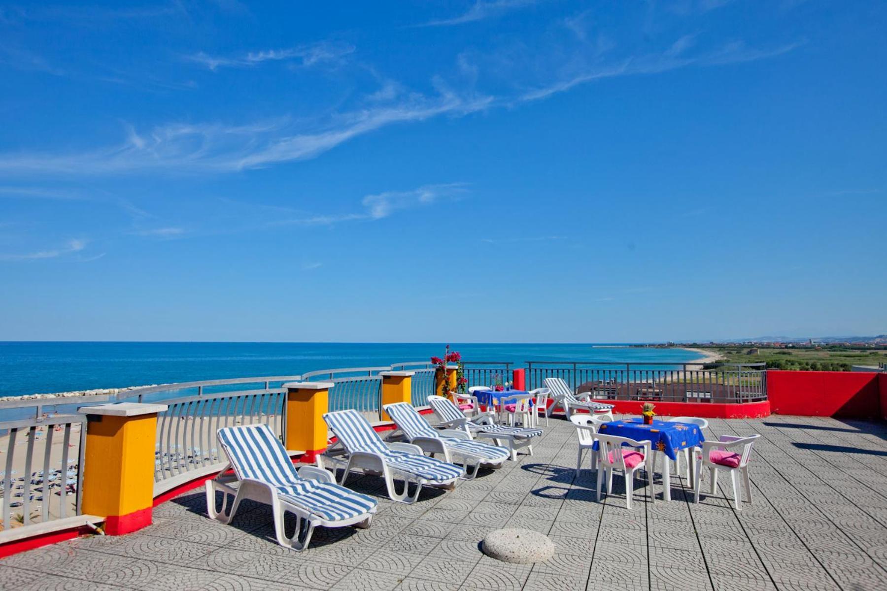 Hotel Canguro San Benedetto del Tronto Exterior foto